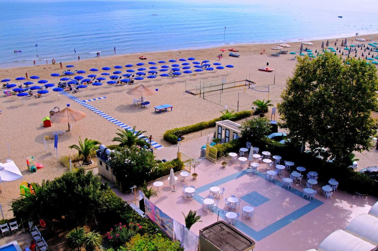 Hotel Cirillo Family Club Силви Марина Екстериор снимка