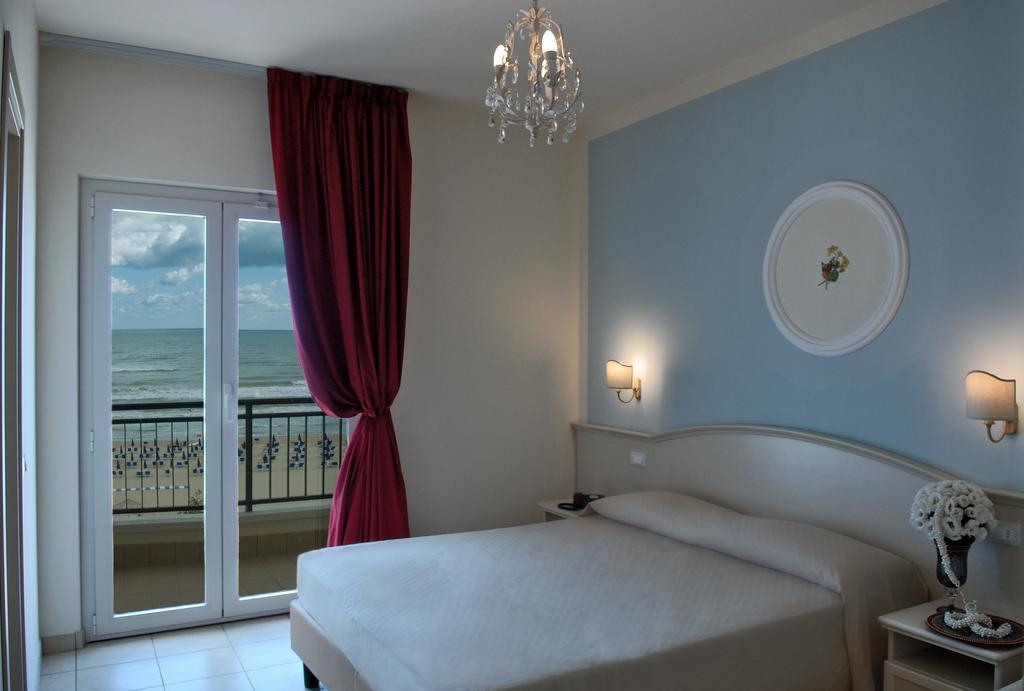 Hotel Cirillo Family Club Силви Марина Екстериор снимка