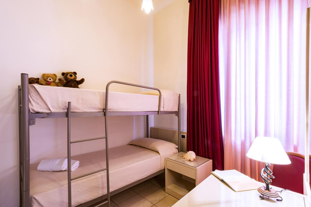 Hotel Cirillo Family Club Силви Марина Екстериор снимка
