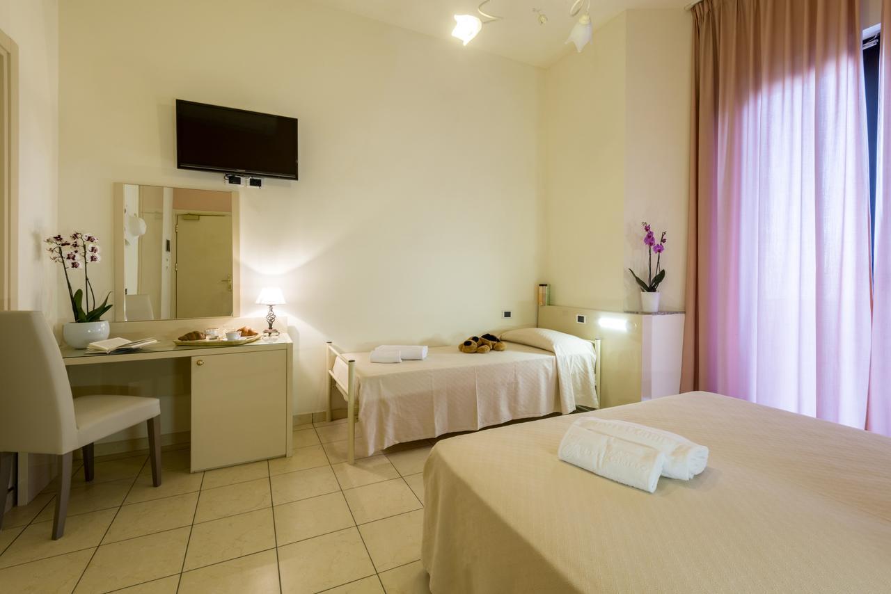 Hotel Cirillo Family Club Силви Марина Екстериор снимка
